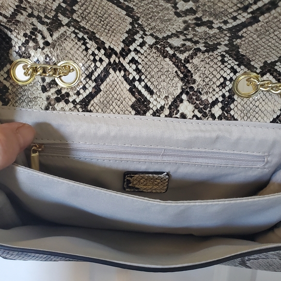 BCBG Snakeskin Chain Purse - Picture 12 of 14